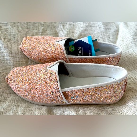 NWT Rose gold glitter Toms Alpargatas size 6.5, pristine! - Picture 3 of 12